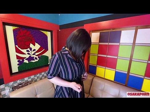 ❤️ جاپاني پياري وڏي سيني سان گڏ جنسي رانديڪن سان مشت زني ڪري ٿي ۽ هڪ orgasm آهي. هوءَ هڪ انٽرويو ۾ پنهنجي ڀوائتي تجربي بابت ڳالهائي ٿي. وڏيون چوڙيون ۽ وارن واري بلت زور سان روئي رهي آهي. اوساڪاپورن ❤  ❤